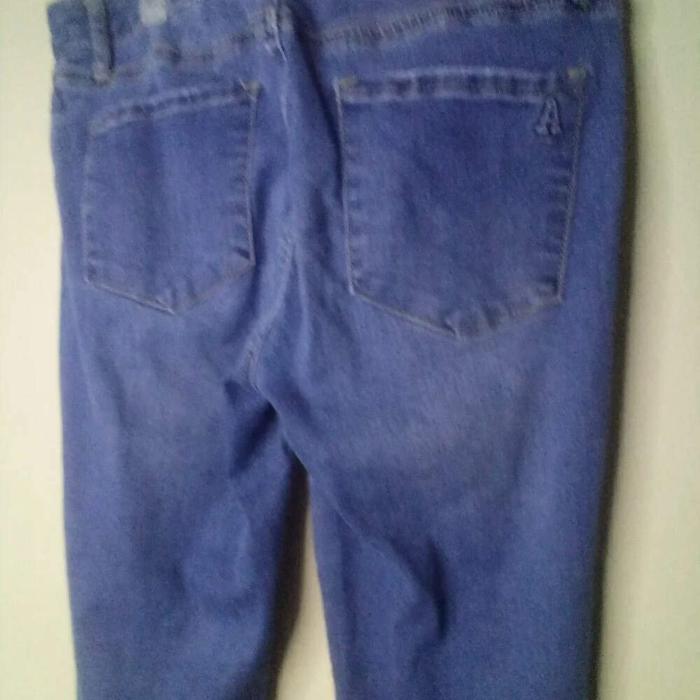 Articles Of Society Jeans 29 Women Cropped Raw Hem Distressed Blue